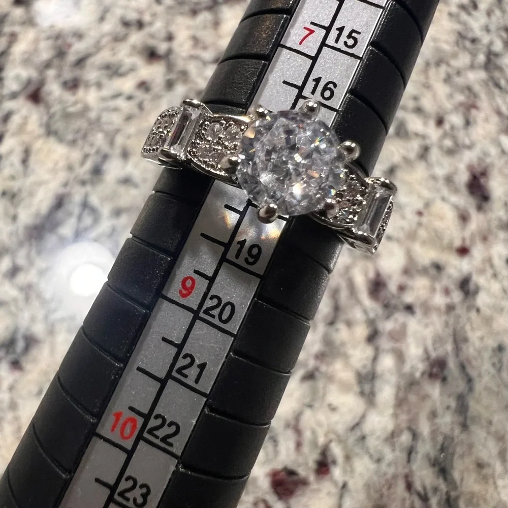 Wedding Ring/Engagement Set - Picture 7 of 9